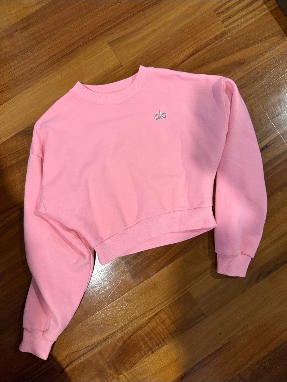 ALO Yoga Bubblegum Pink Cropped Crew Sweatshirt
